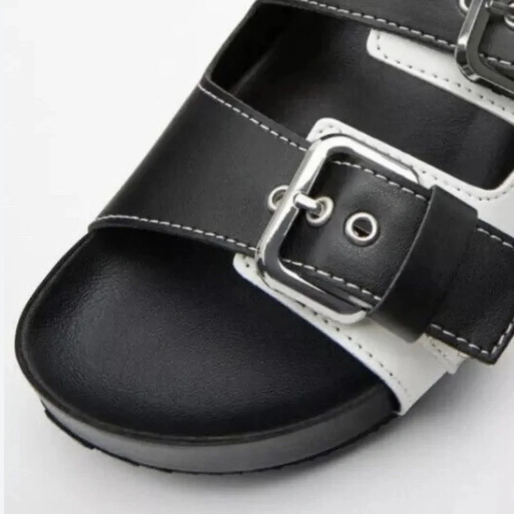 Zara Double Buckle Sandals Size 38 Black & White - Picture 3 of 8